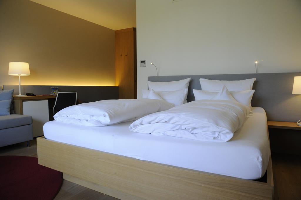 Hotel Bora Hotsparesort Radolfzell am Bodensee Bilik gambar